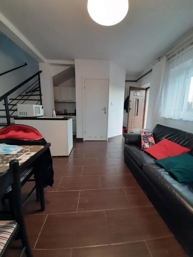 Ardo Vendeghaz Apartment Sarospatak Ngoại thất bức ảnh